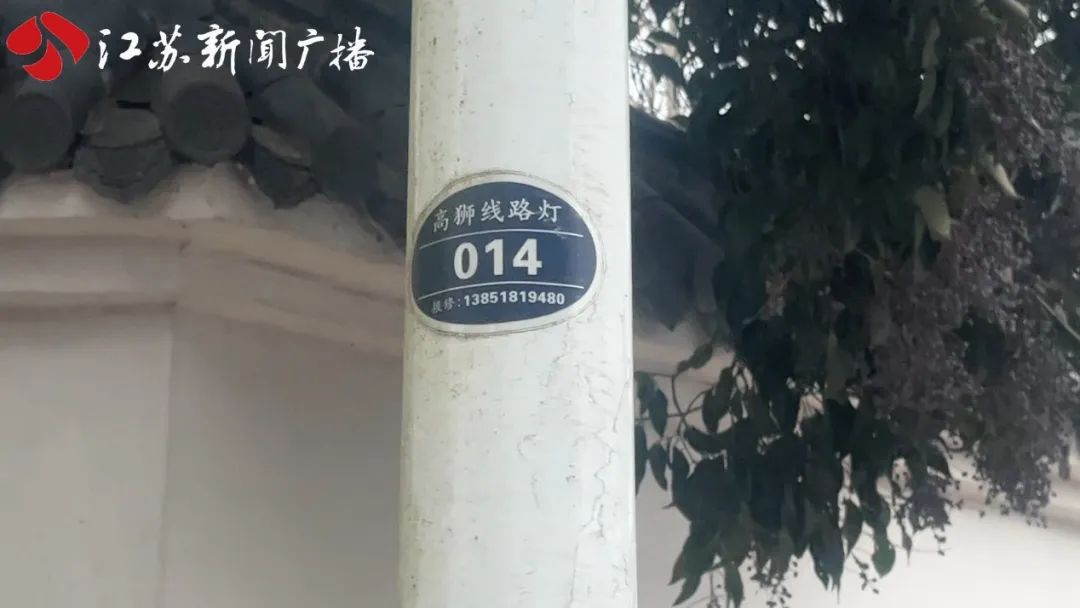 DƬ